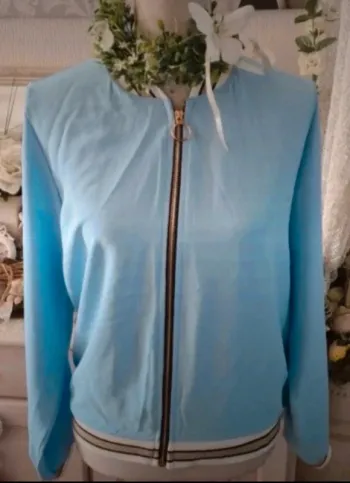 Veste fine bleu ciel Tendance Paris Taille 40 Neuve