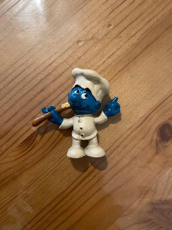 Figurine avec attache schtroumpfs cuisinier schleich wallage berries 1983