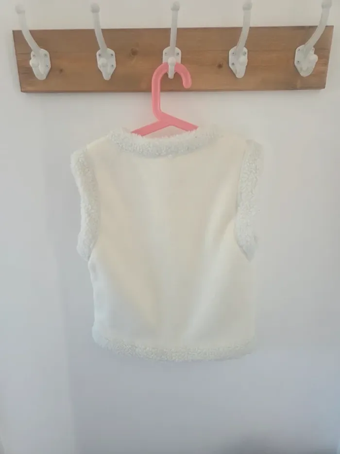Veste sans manches 4ans - photo numéro 8