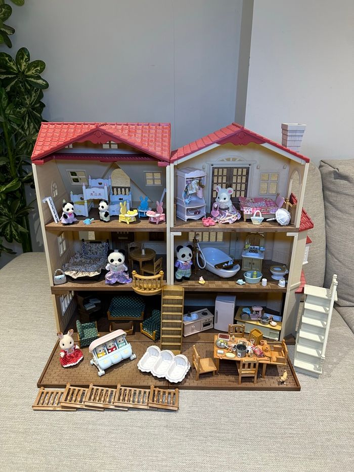 La grand maison éclairée complète - photo numéro 6