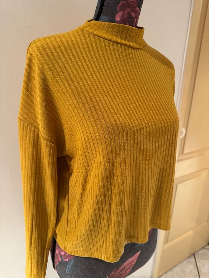 Pull moutarde - Stradivarius - photo numéro 2