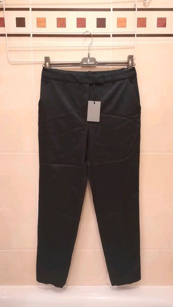 Pantalon satiné NEUF Étiqueté T36 - V92B