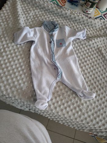 2 pyjamas petit bateau 1 mois