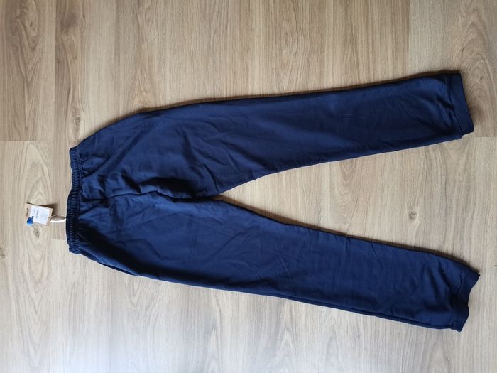 Jogging garçon taille S neuf _ prix en baisse - photo numéro 4
