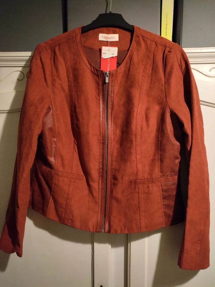 Veste Camaïeu couleur brique neuve avec étiquette taille 42