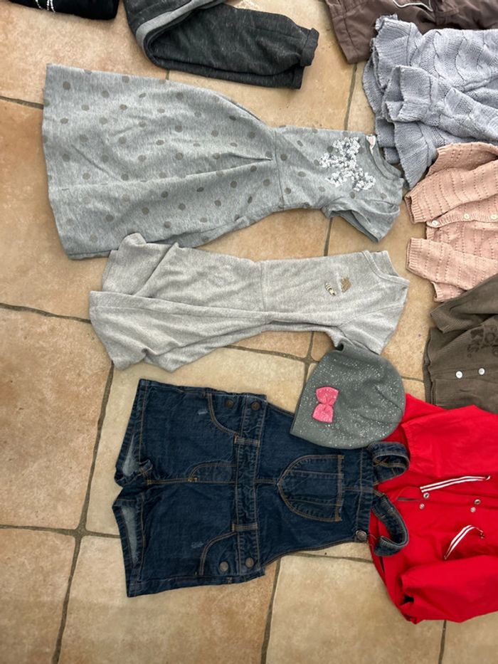 Lot de 12 vêtements en 6 ans - photo numéro 6