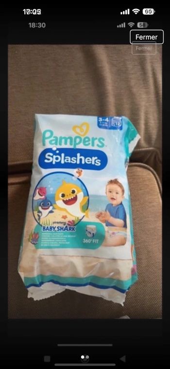 Couches Pampers piscine