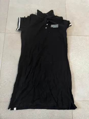 Robe puma taille L, bon état mais quelques traces à nettoyer