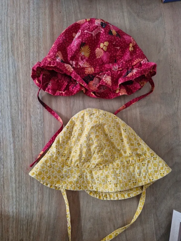 Lot 2 chapeaux