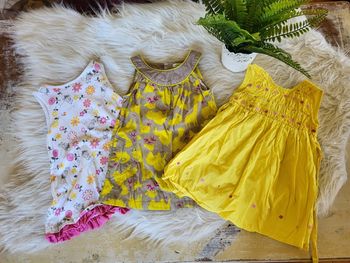 Lot de 3 robes colorés