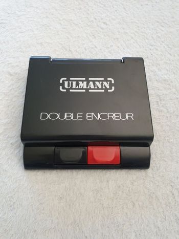 Encre rouge et noir pour tampons