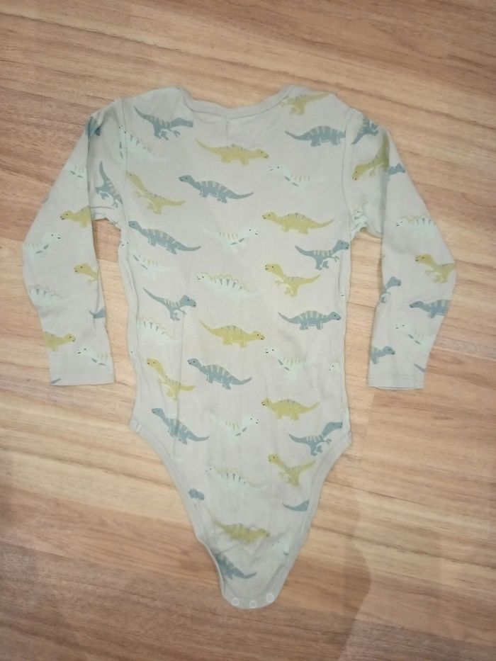 Body manches longues Kiabi beige dinosaure - photo numéro 2