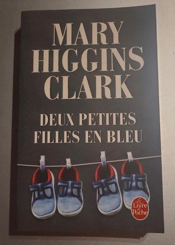 Deux petites filles en bleu