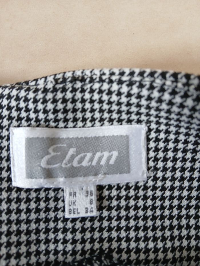Mini jupe etam taille 36 - photo numéro 2