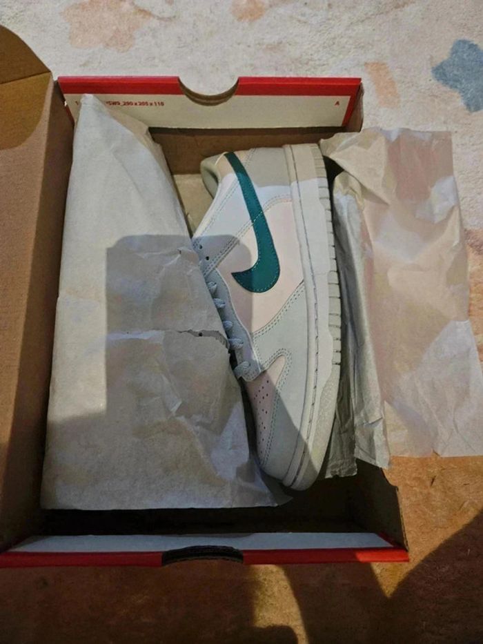Nike Dunk Low Minéral Taille 38.5 - photo numéro 4