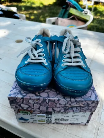 Superbes baskets 32 stones & bones
