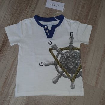T-shirt  guess neuf 2ans