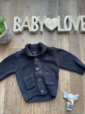 - Gilet Kiabi  - 1 mois - Très bon état