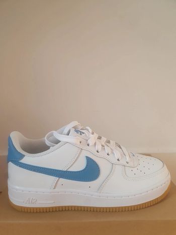 Nike Air Force 1 (37.5)