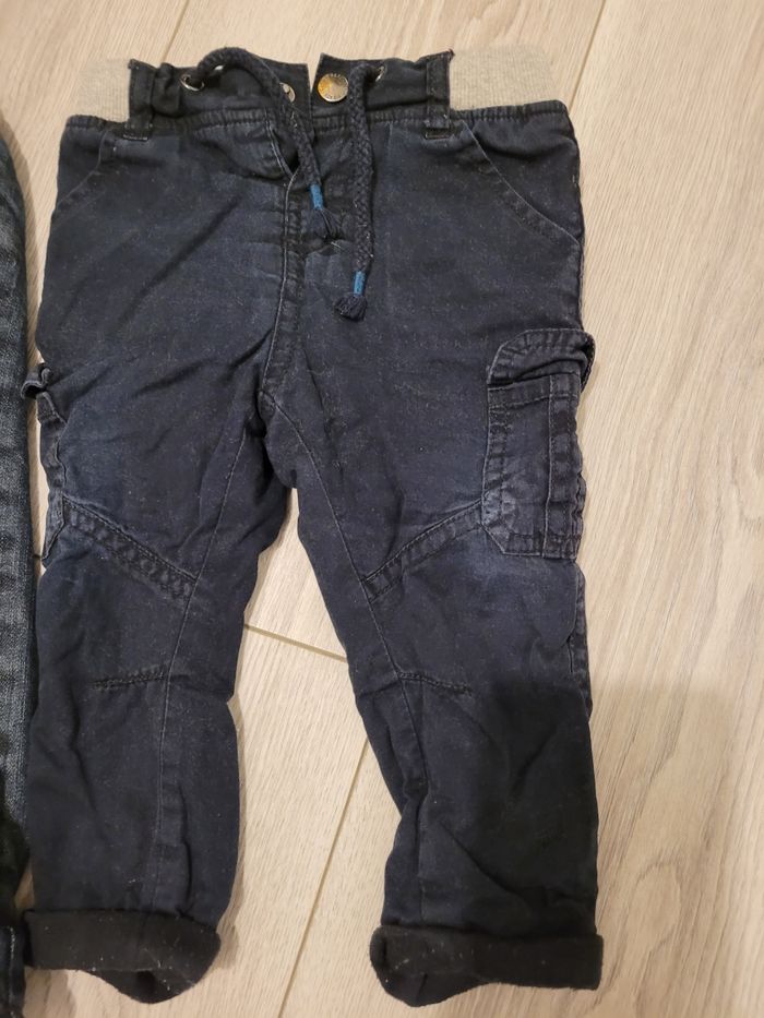 Lot de 2 pantalons taille 12 mois - photo numéro 3