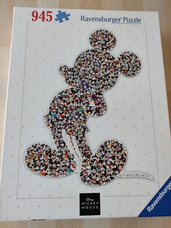 Puzzle Disney Ravensburger 945 pièces forme de Mickey 