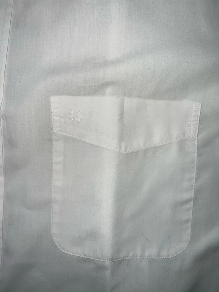 Chemise jamais mise - photo numéro 5