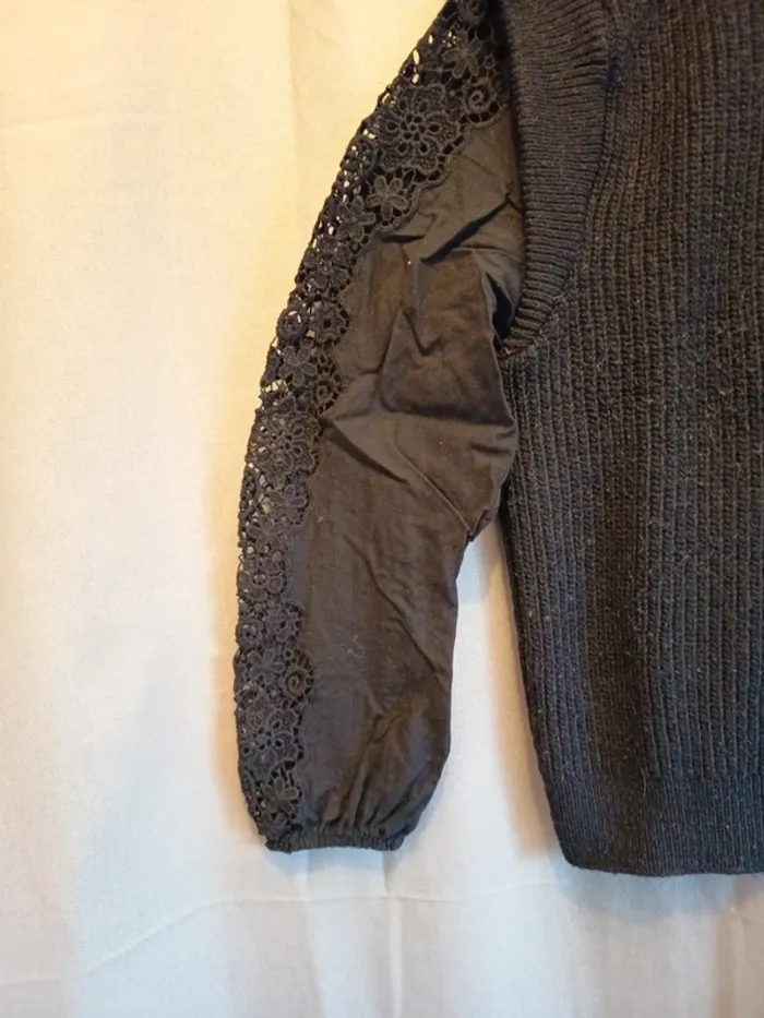 Pull noir - photo numéro 2