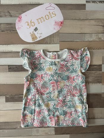 T-shirt Petit Béguin 92 cm • Motif tropical coloré • Très bon état