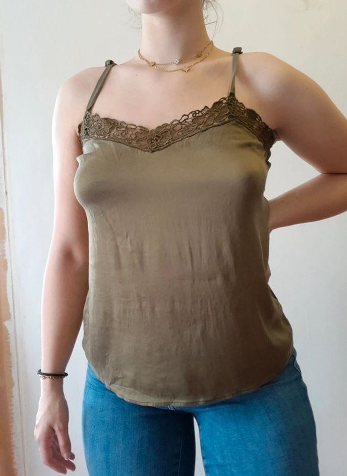 Débardeur kaki broderie bretelles réglables - photo numéro 3