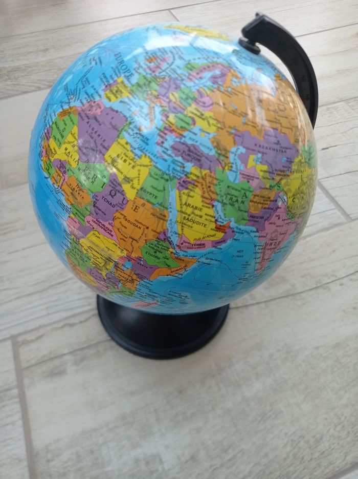 Globe terrestre de bureau