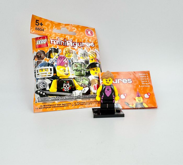 Lego Figurines Série 4 (Réf. : 8804) : La Surfeuse