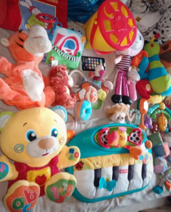 Lot jouets - photo numéro 2