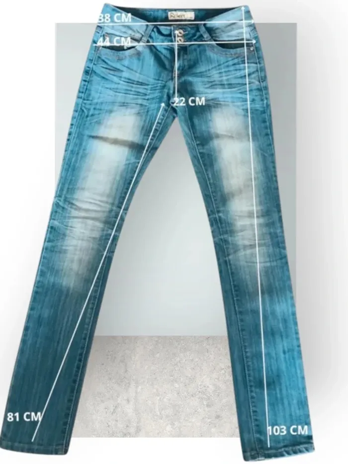 Jean REVERS jeans coupe droite ,taille basse ,texture extensible - photo numéro 13