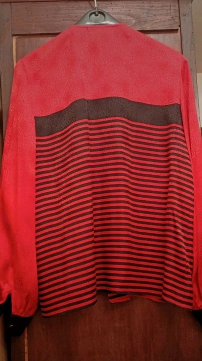 Blouse rouge taille M - photo numéro 3