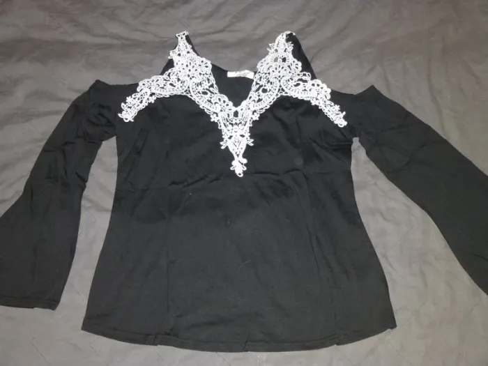 tunique en dentelle à épaule ouverte taille L = 40 neuf Rosegal