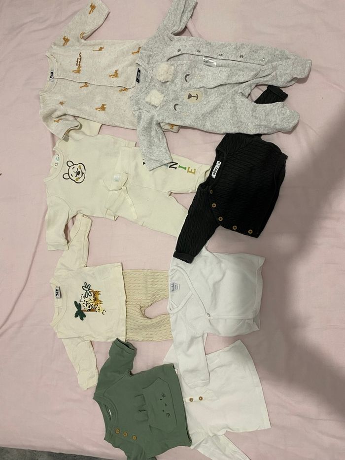 LOT OU PIÈCE ⚠️ taille 1 mois - photo numéro 3