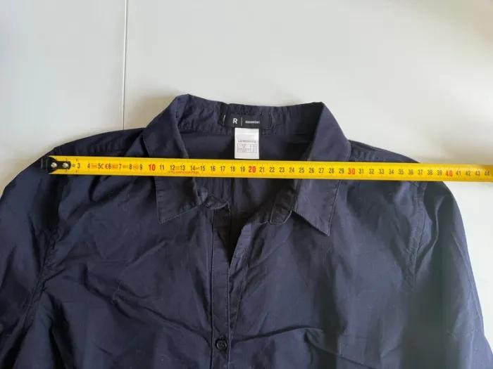 Chemise bleu marine en très bon état taille M essentiel - photo numéro 7