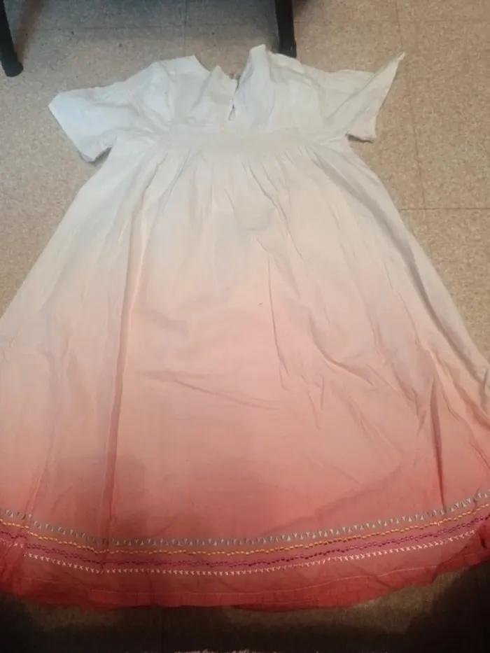 Robe avec fée clochette 9 /10 ans - photo numéro 2