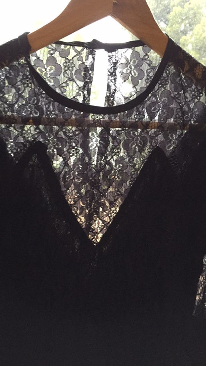 Petite robe noire dentelle vintage