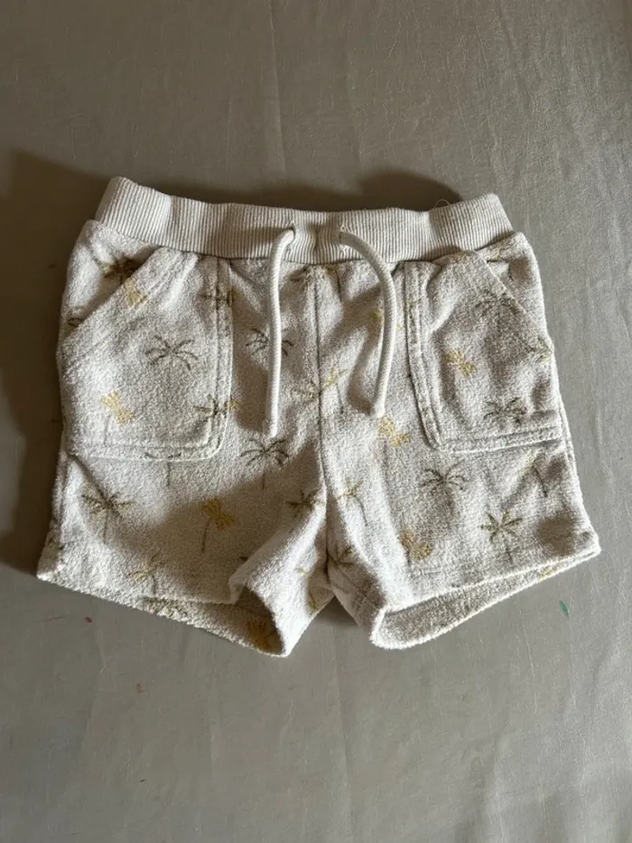 Short 2 ans