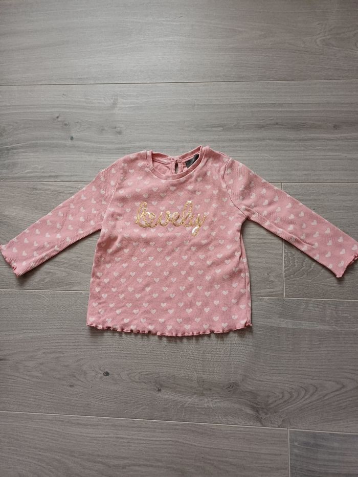 Tee-shirt neuf taille 6/9 mois