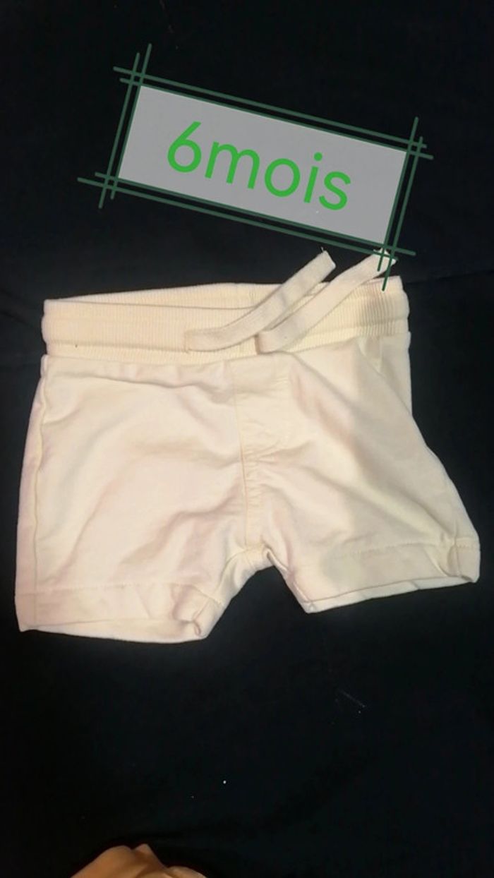 Short 6mois