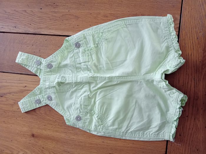 Jolie salopette short verte
