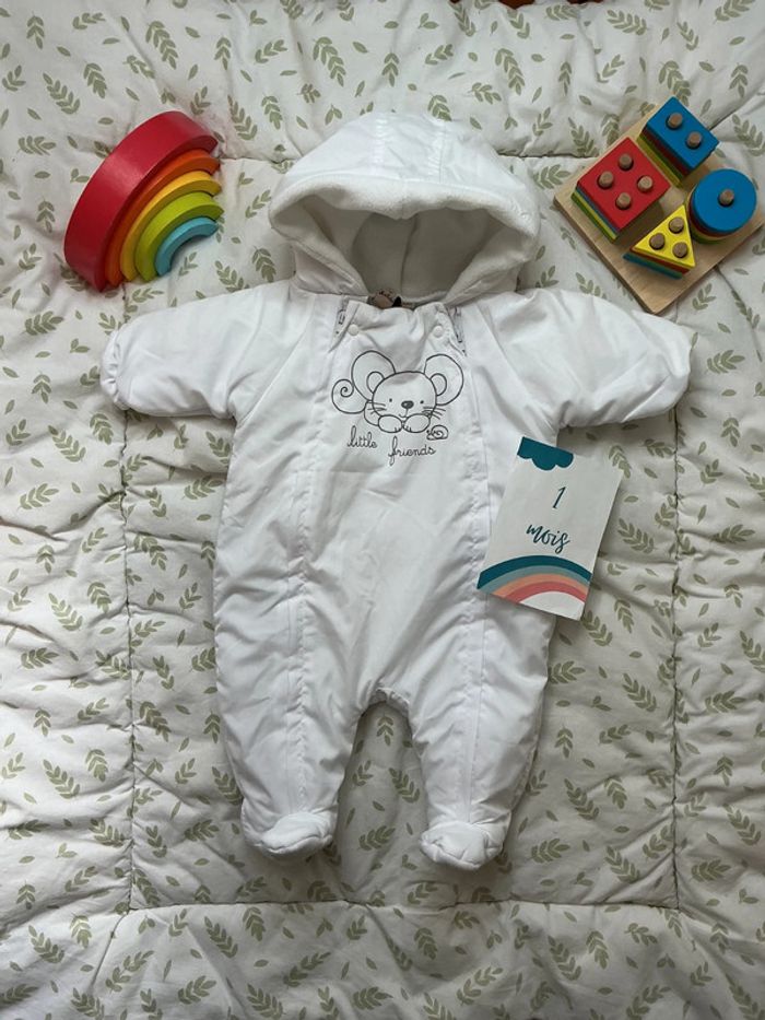 combinaison pilote mixte  blanc ouverture totale devant avec capuche 1 mois boite à malices