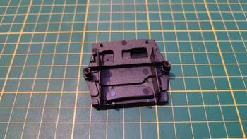 Dessous moteur pièce détachée miniature Peugeot 205 GTI 1/18 Solido #B41