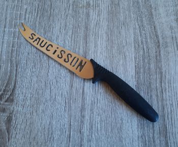 Couteau à saucisson, neuf