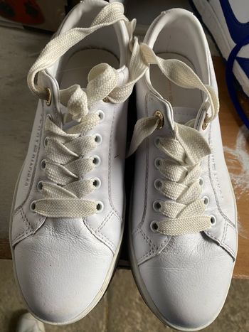 Baskets pointure 36 tommy hilfiger