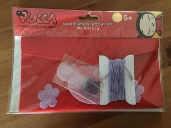 Kit neuf pour fabriquer une pochette Pucca