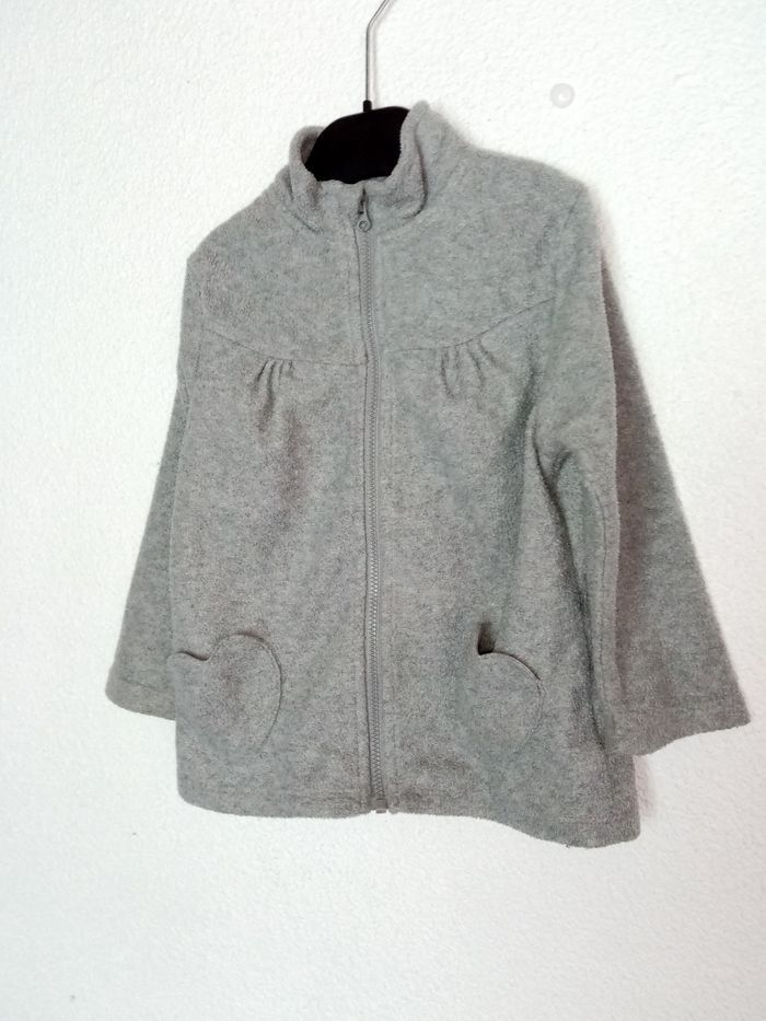 3 ans  kidkanai veste, gilet polaire zippé gris poche en forme de cœur toutes saisons /Excellent état - photo numéro 8