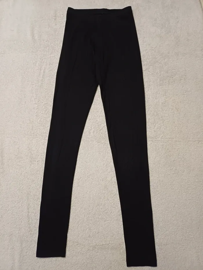 Legging noir XS Kiabi (réf perso G-P46)(familleac72)